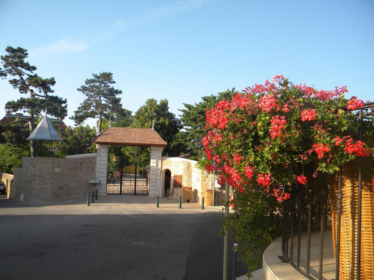 Le Val D'Amby Hotel Hieres-Sur-Amby Exterior foto